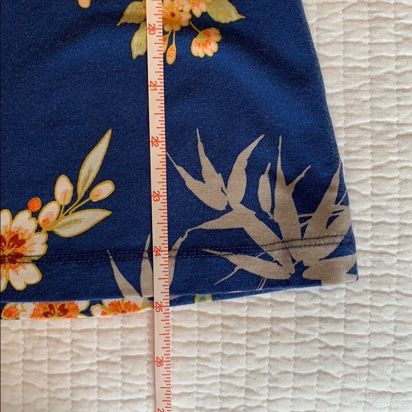 Guess Marciano top in small. - Picture 7 of 8